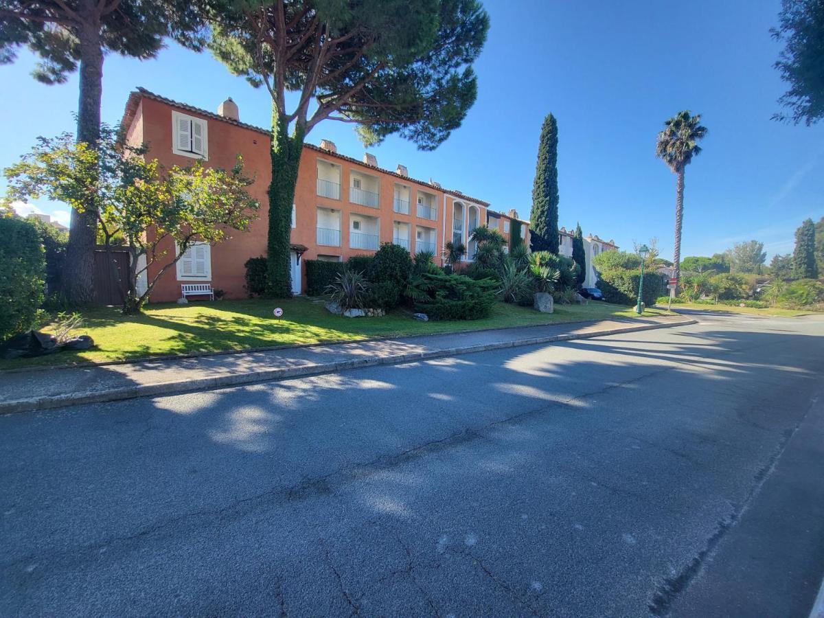 Appartement Centre Port-Grimaud Avec Vue Magnifique Sur La Giscle Esterno foto