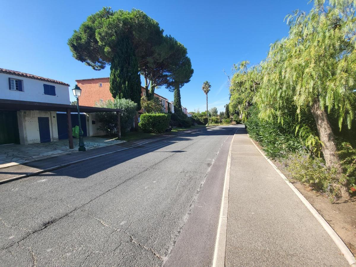 Appartement Centre Port-Grimaud Avec Vue Magnifique Sur La Giscle Esterno foto